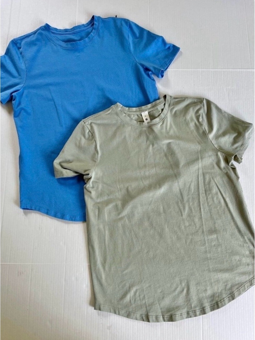 lululemon athletica love tee